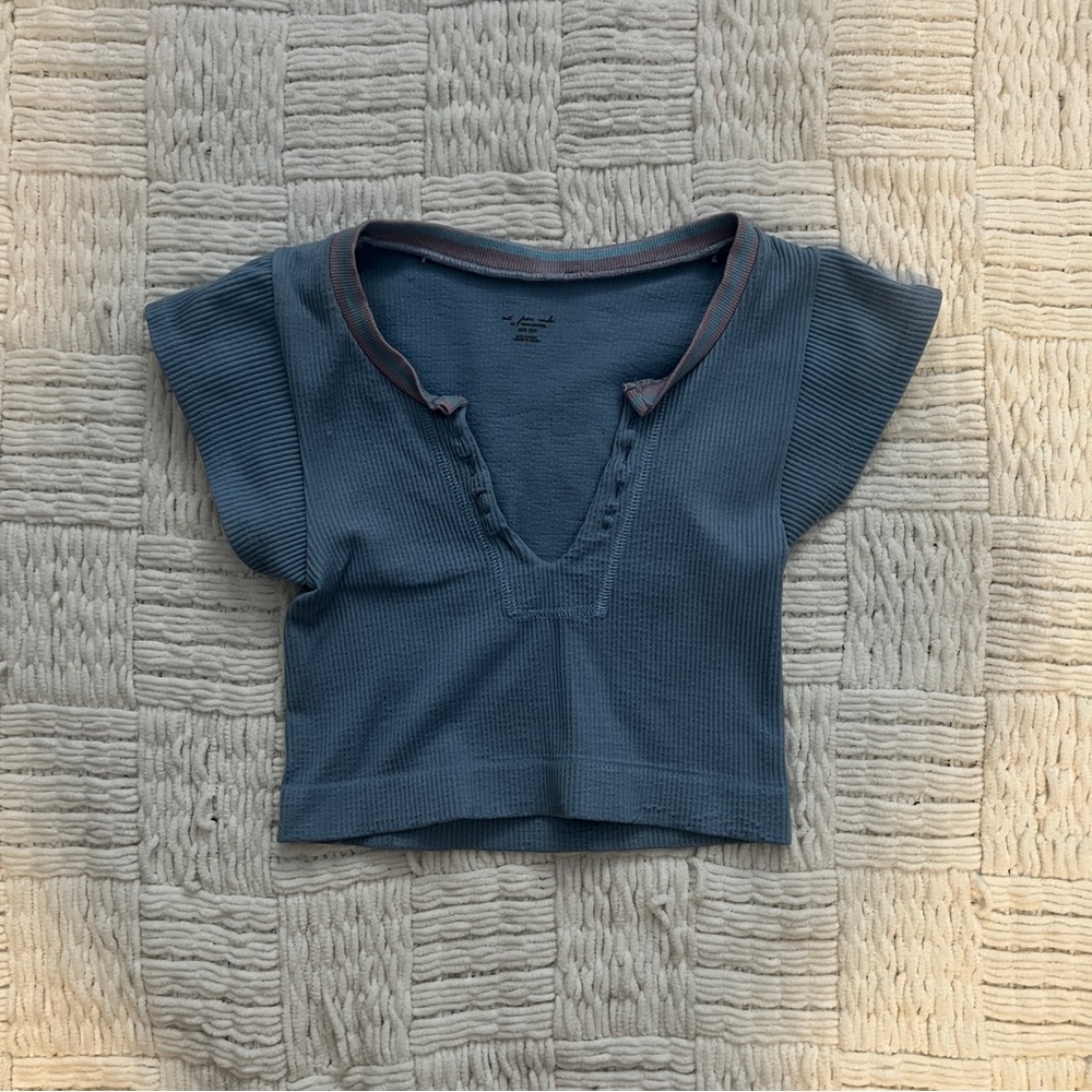 Urban Outfitters short sleeve